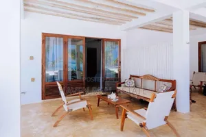 Furnished 8bdrm Villa in Unguja North for sale