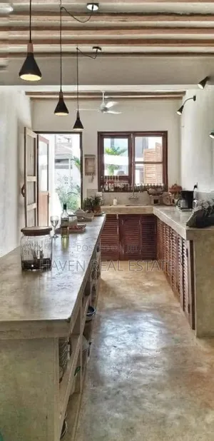 Furnished 8bdrm Villa in Unguja North for sale