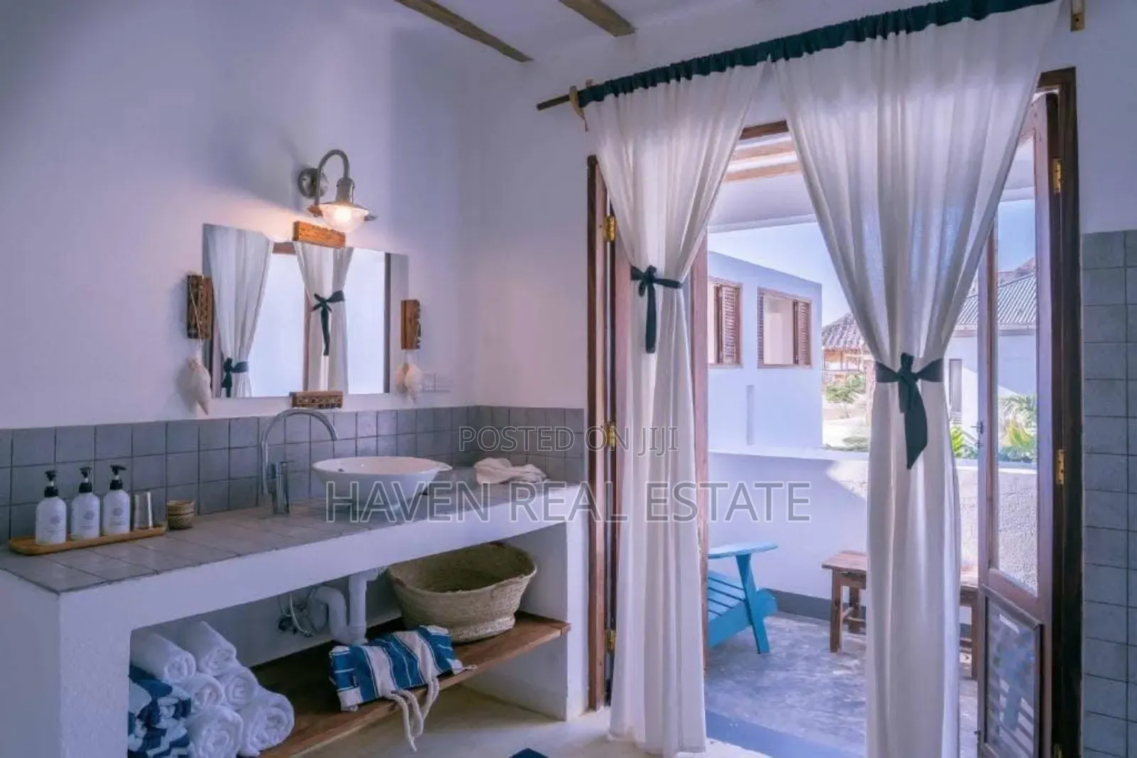 Furnished 8bdrm Villa in Unguja North for sale