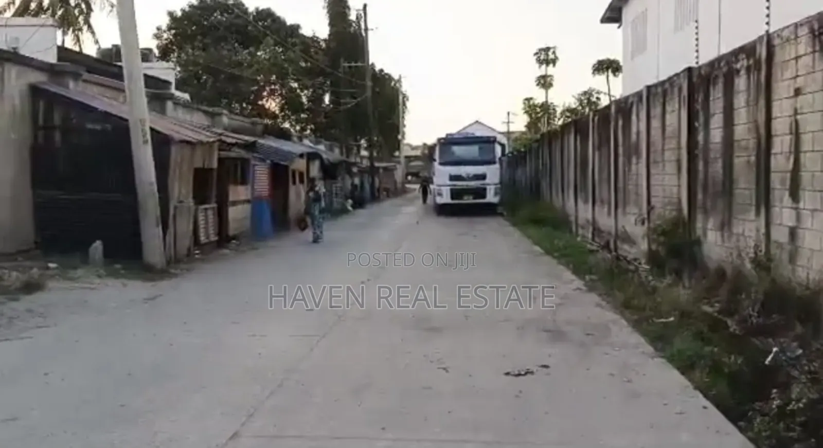Yard Inauzwa Tabata Matumbi Industrial Area