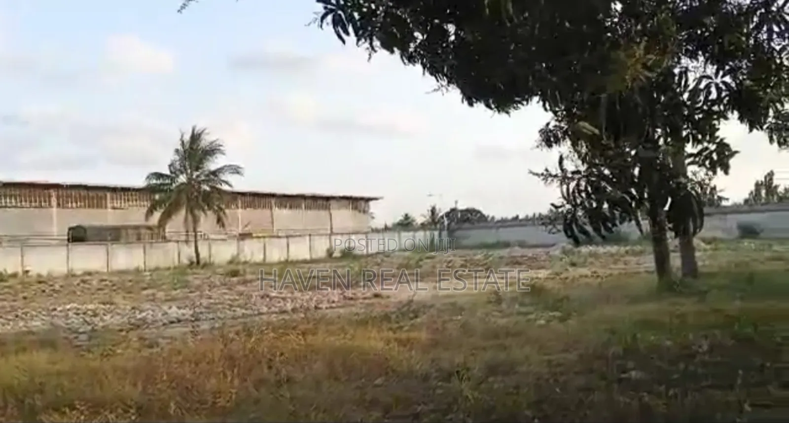 Yard Inauzwa Tabata Matumbi Industrial Area