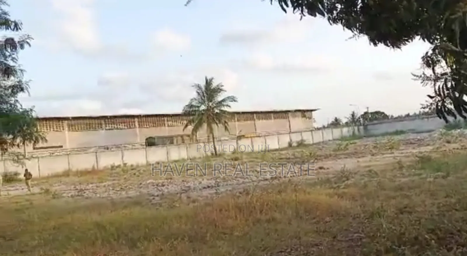 Yard Inauzwa Tabata Matumbi Industrial Area