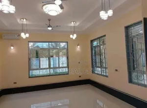 5bdrm House in Kunduchi for sale