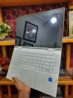 Laptop HP Envy X360 15-Cp0013nr 16GB Intel Core I7 SSD 512GB