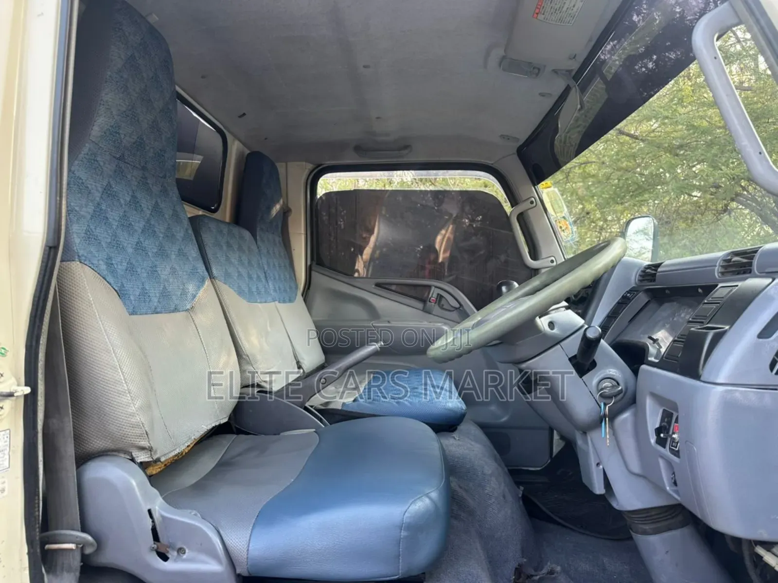 Mitsubishi Canter 2006 White