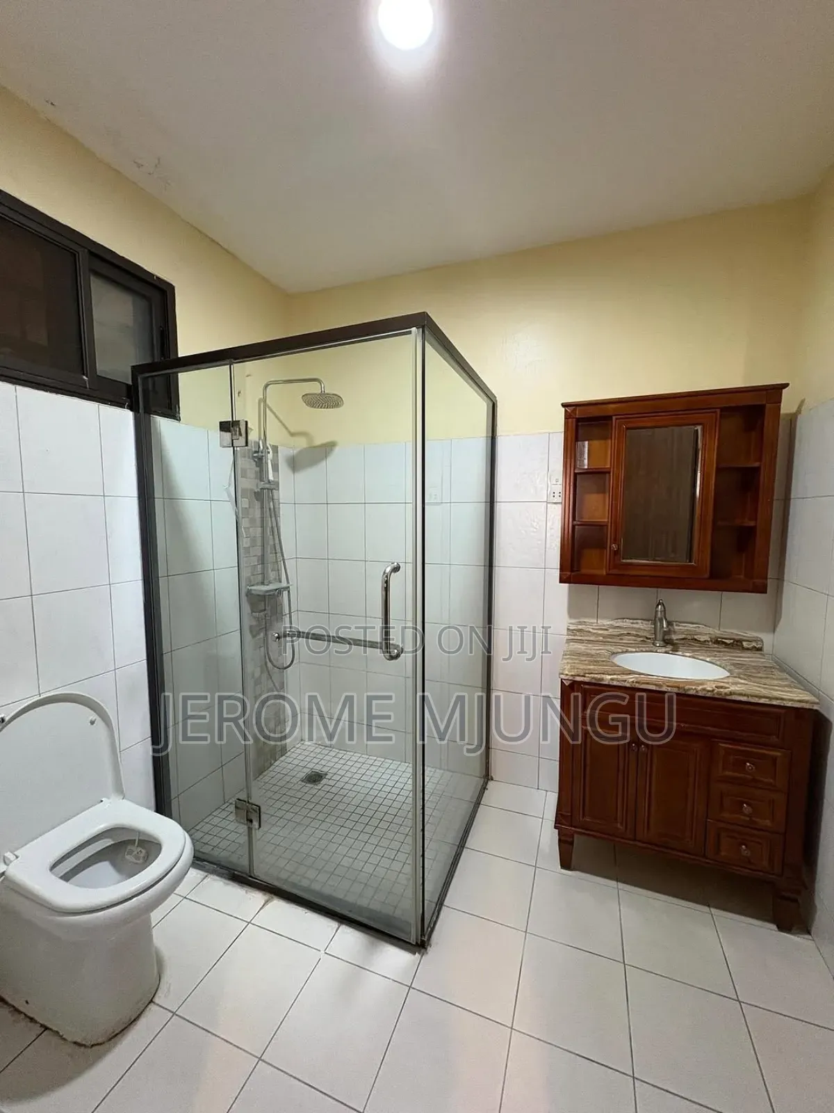 5bdrm Apartment in Oyster Bay for rent