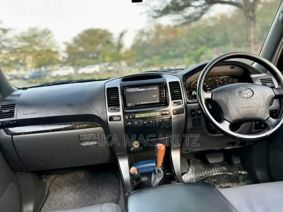 Toyota Land Cruiser Prado 2005 Black