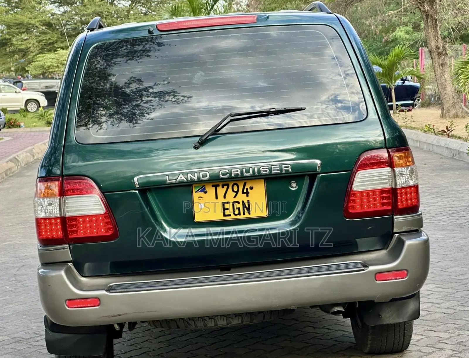 Toyota Land Cruiser 2000 Green