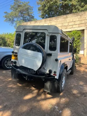 Land Rover Defender 2003 White