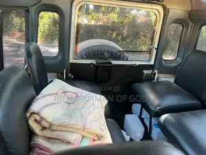 Land Rover Defender 2003 White