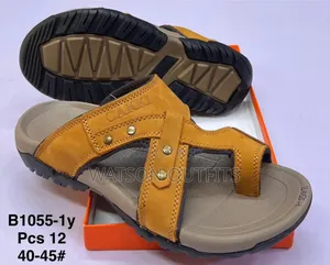 Men's Sandals Completely Leathered and Smartly Looking