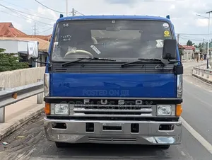 Mitsubishi Fuso 1998 Blue