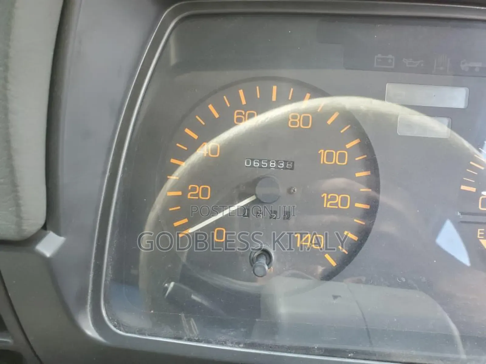Mitsubishi Fuso 1998 Blue