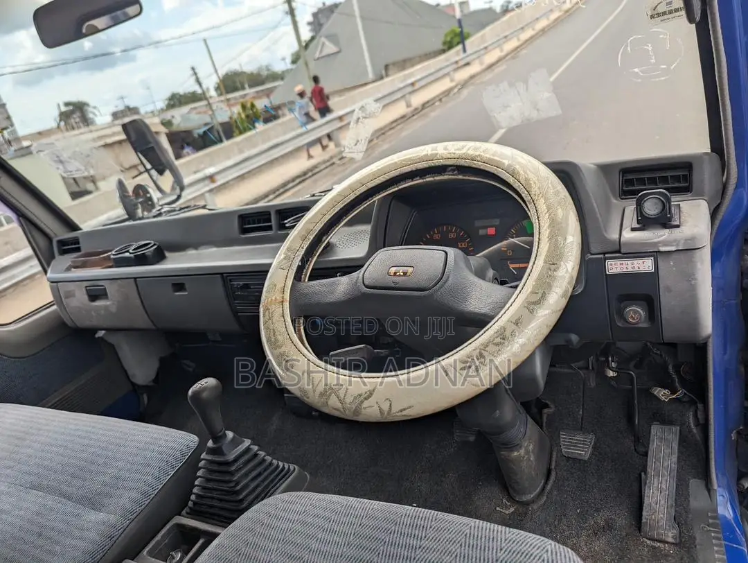 Mitsubishi Canter Fuso Longbase Long Chasis Tani 3.5 Mpya Unregistered