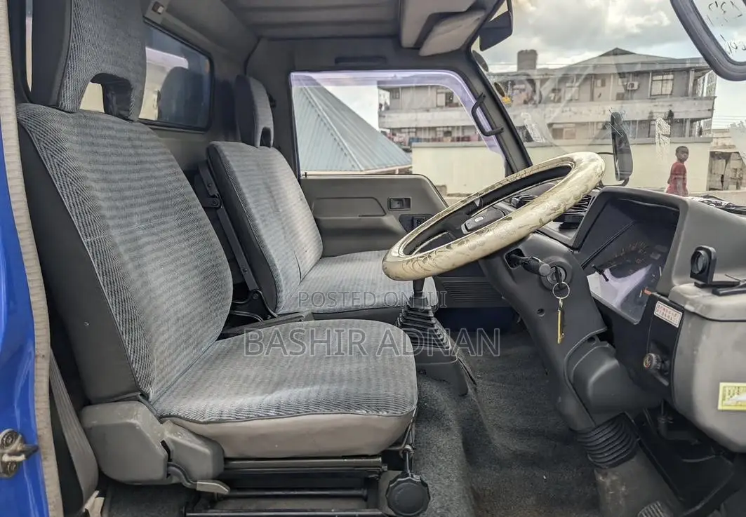 Mitsubishi Canter Fuso Longbase Long Chasis Tani 3.5 Mpya Unregistered