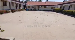 Shule Inauzwa Bahari Beach