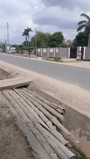 Plot Inauzwa Tegeta Nyuki