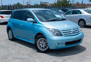 Toyota IST 2005 Blue