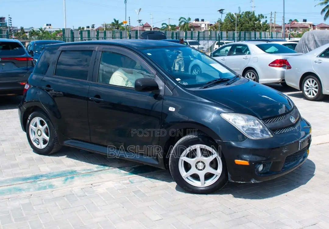 Toyota IST 2006 Black