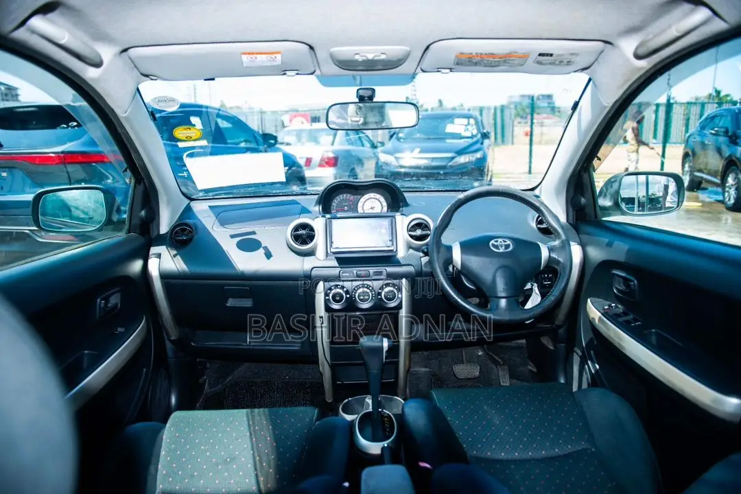 Toyota IST 2006 Black