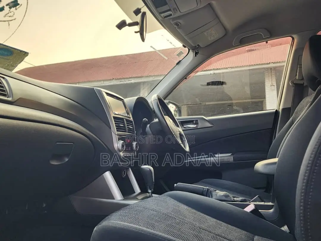Subaru Forester 2010 Silver