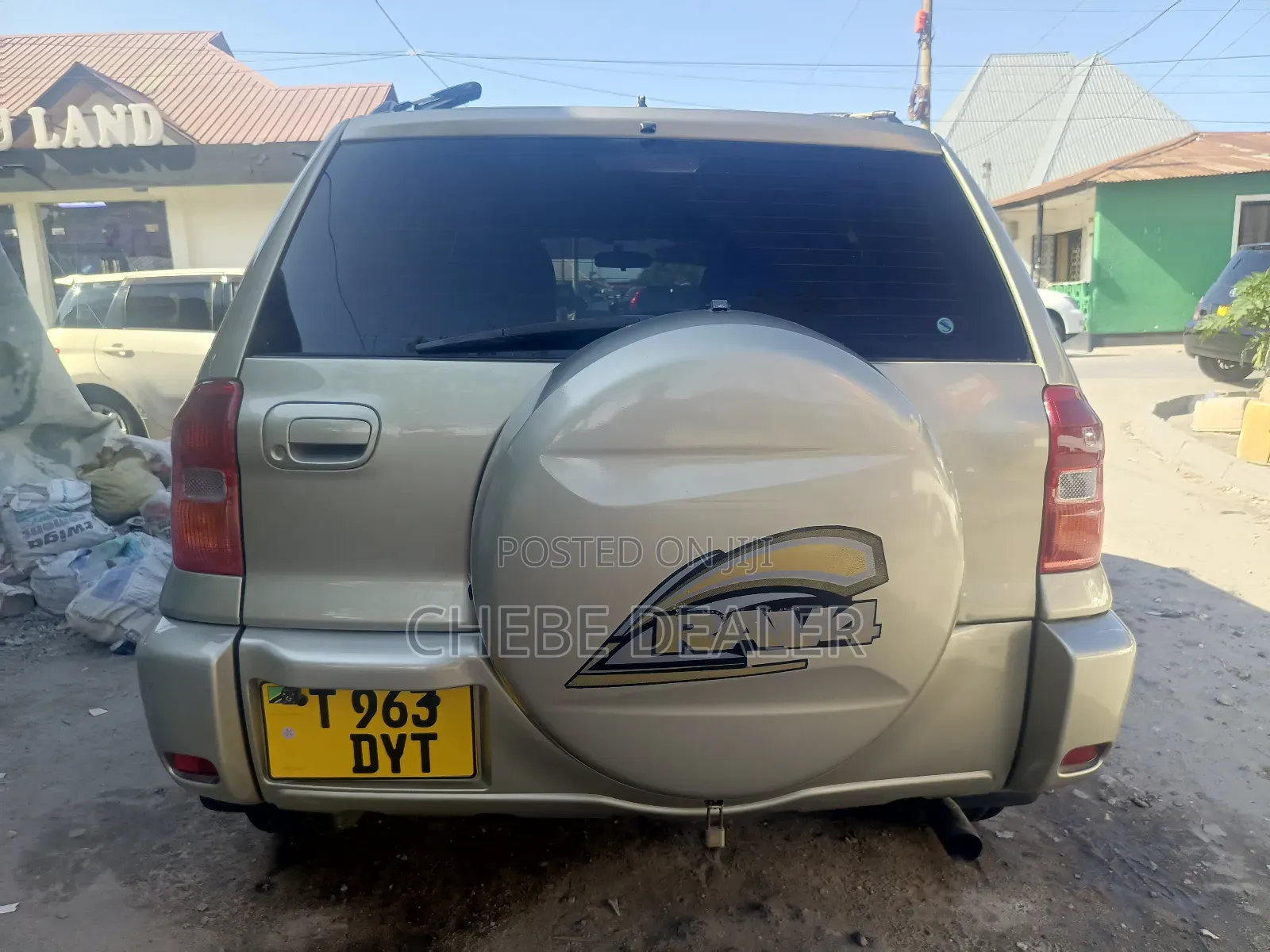Toyota RAV4 2004 Gold