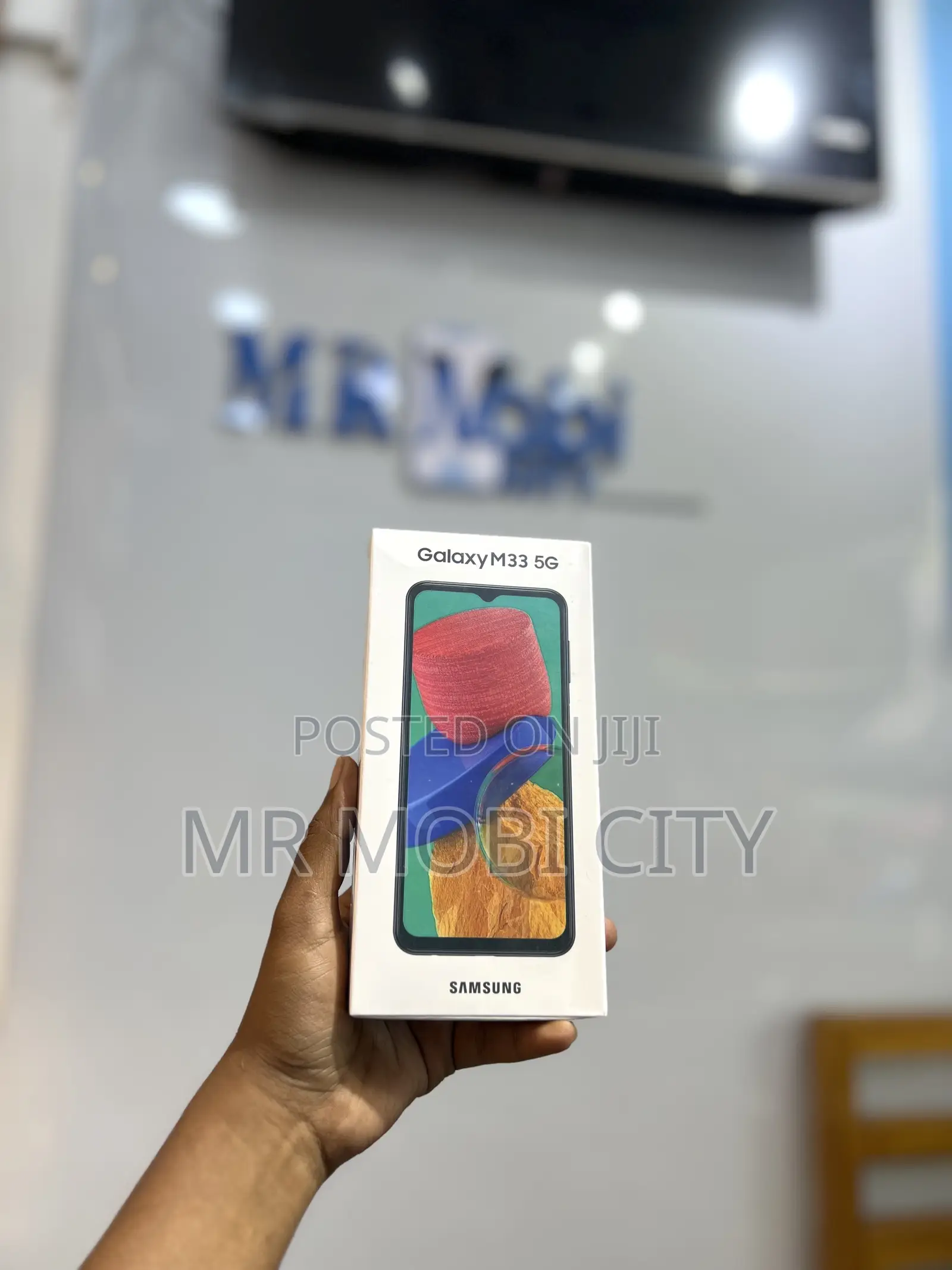 New Samsung Galaxy M33 128 GB Silver
