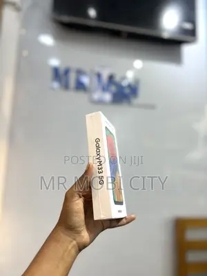 New Samsung Galaxy M33 128 GB Silver