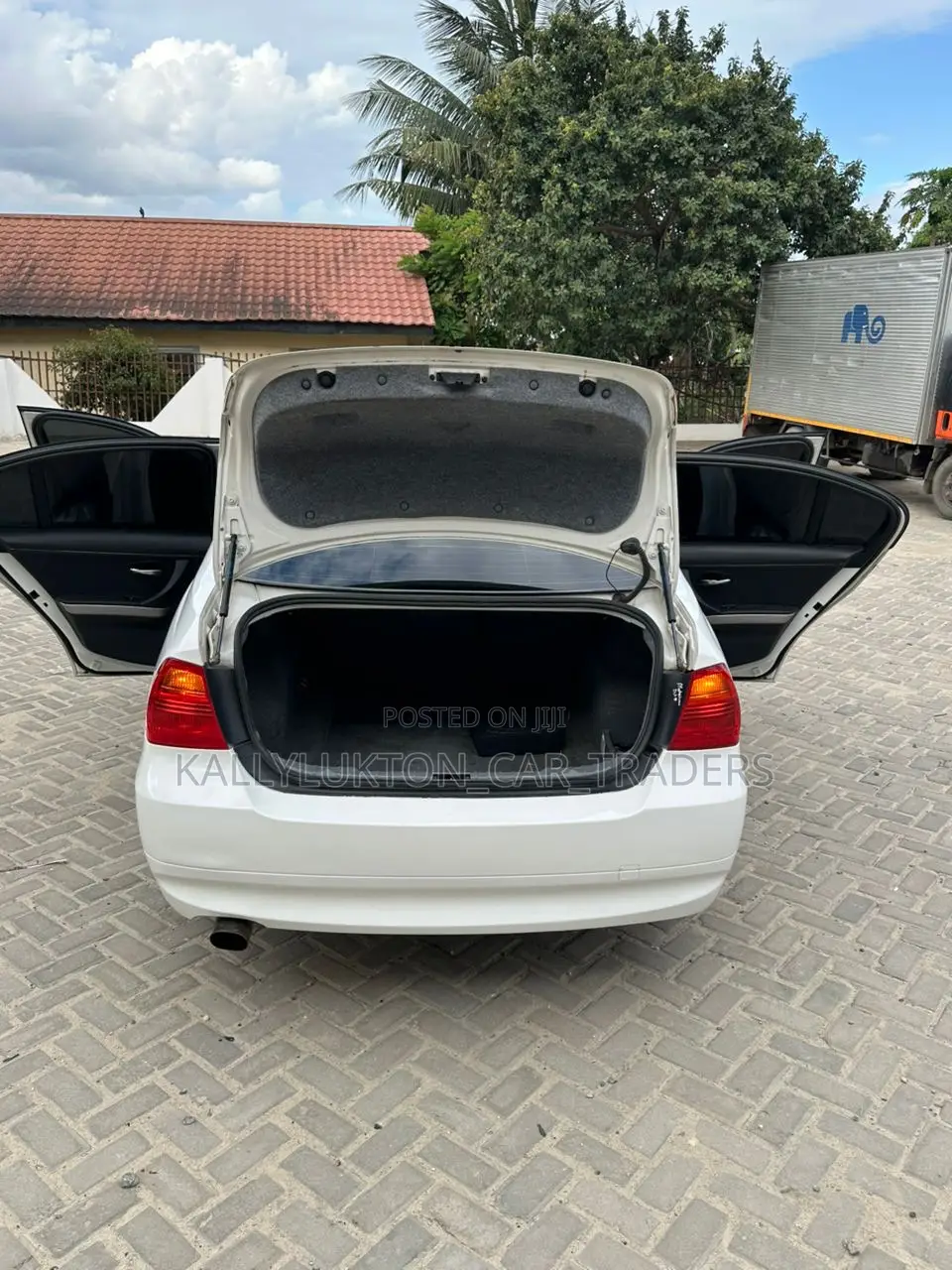 BMW 3 Series 2010 White