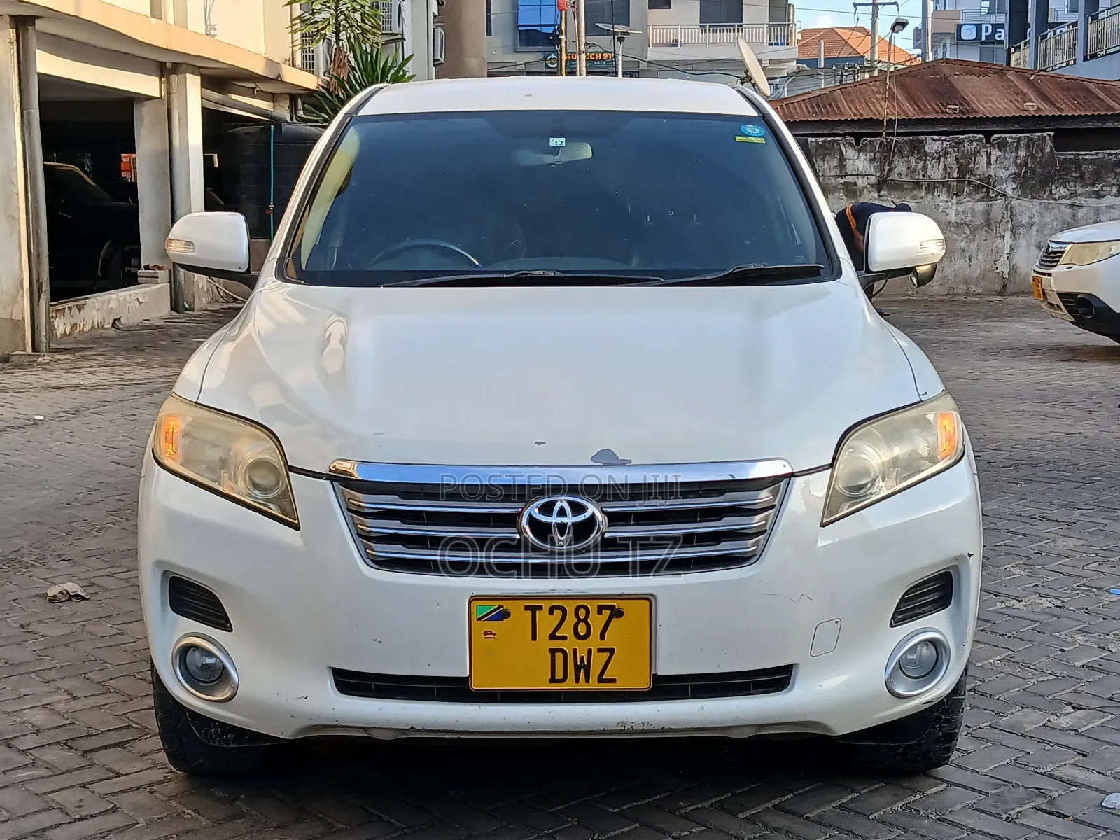 Toyota Vanguard 2009 White