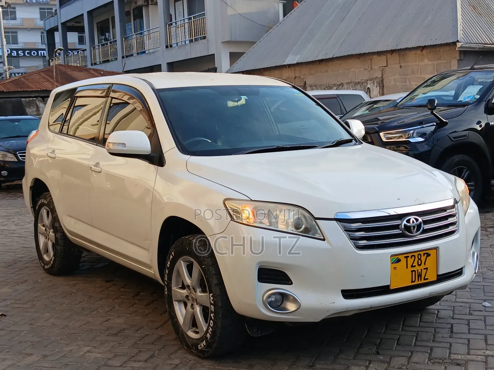 Toyota Vanguard 2009 White