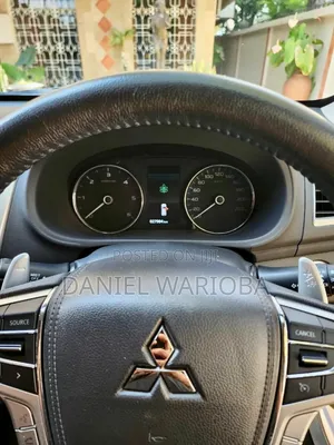 Mitsubishi Pajero V90 2.8 GLS/GLX 2021 Silver