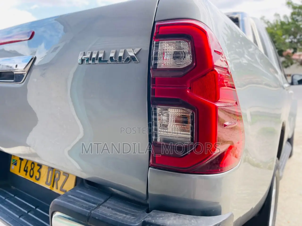Toyota Hilux Revo Double Cab Deisel 2.4 AWD 2019 Gray