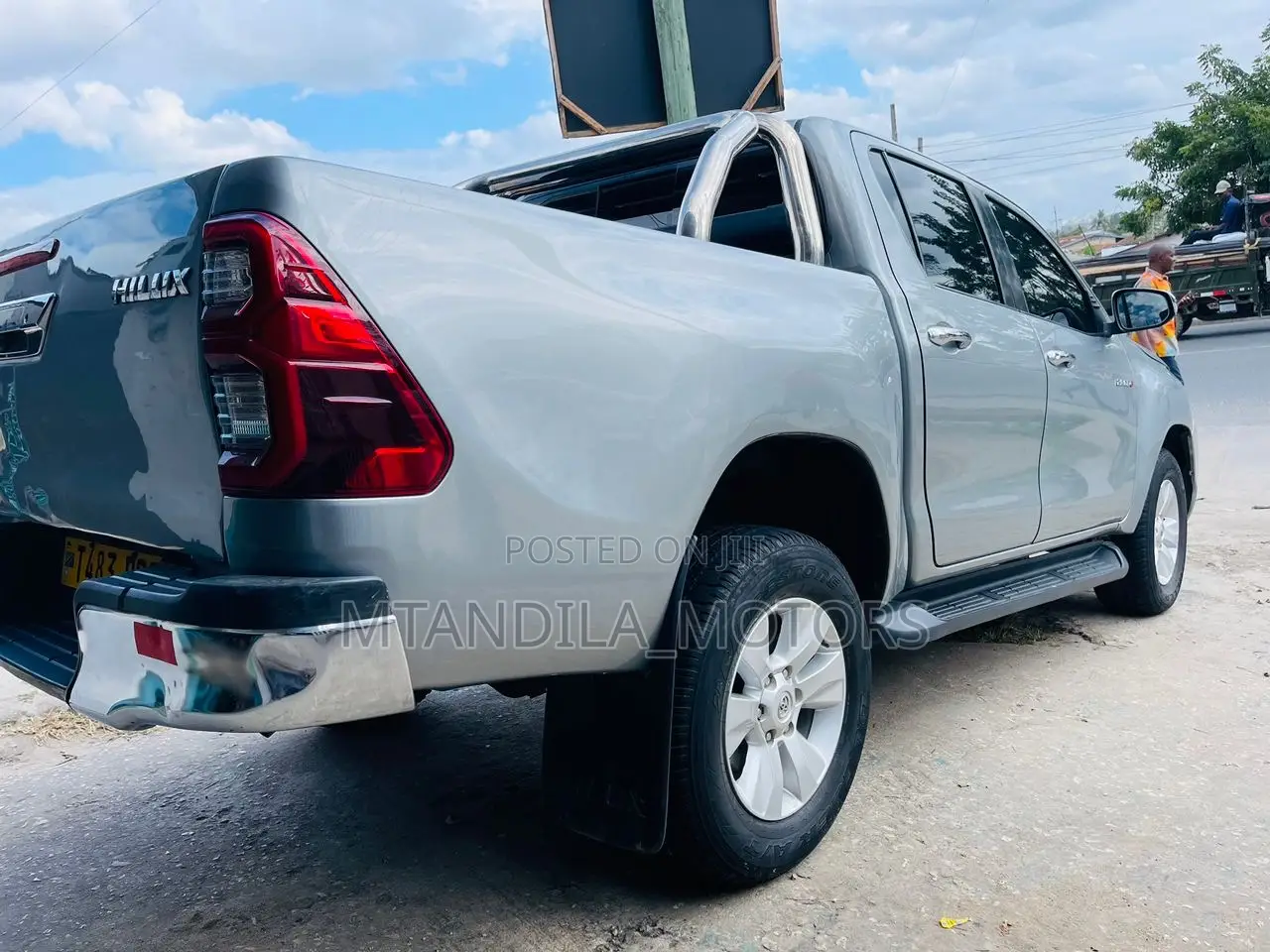 Toyota Hilux Revo Double Cab Deisel 2.4 AWD 2019 Gray