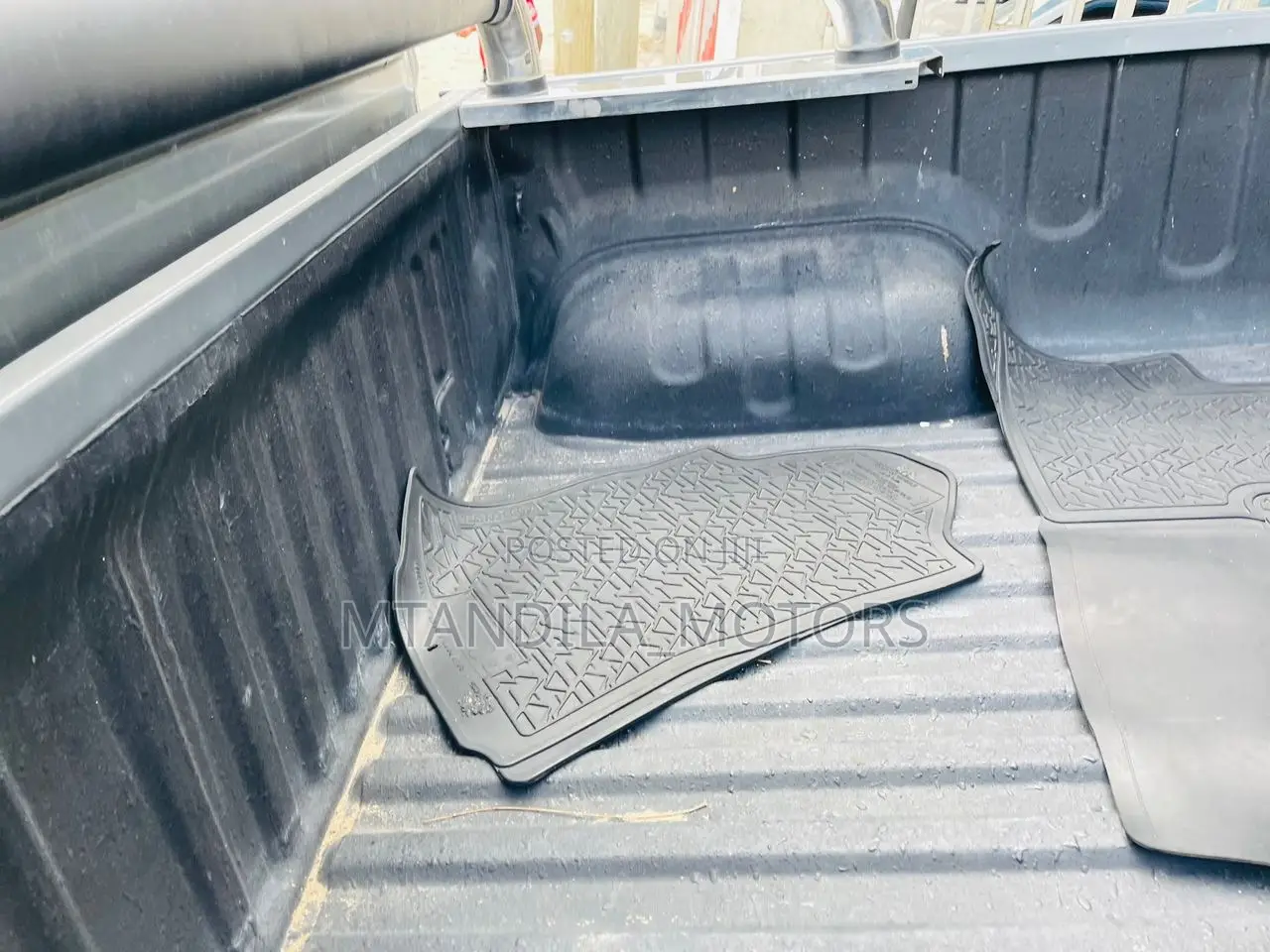 Toyota Hilux Revo Double Cab Deisel 2.4 AWD 2019 Gray
