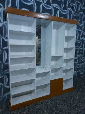Shoesrack Pana Sana Na Kubwa Sana