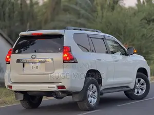 Toyota Land Cruiser Prado 2.8 2018 White