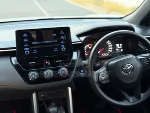 Toyota Corolla Cross 2022 White