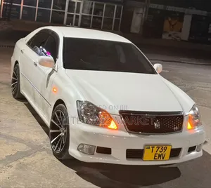 Toyota Crown 2007 White