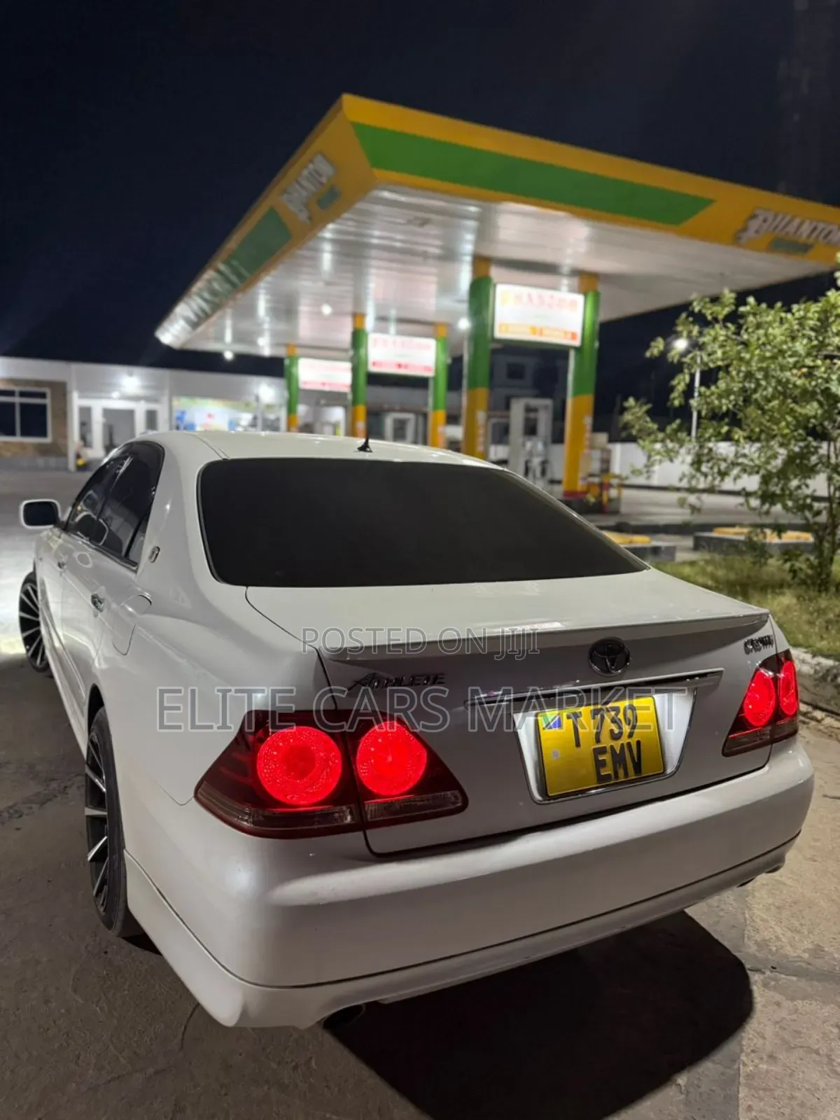 Toyota Crown 2007 White
