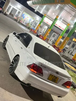 Toyota Crown 2007 White