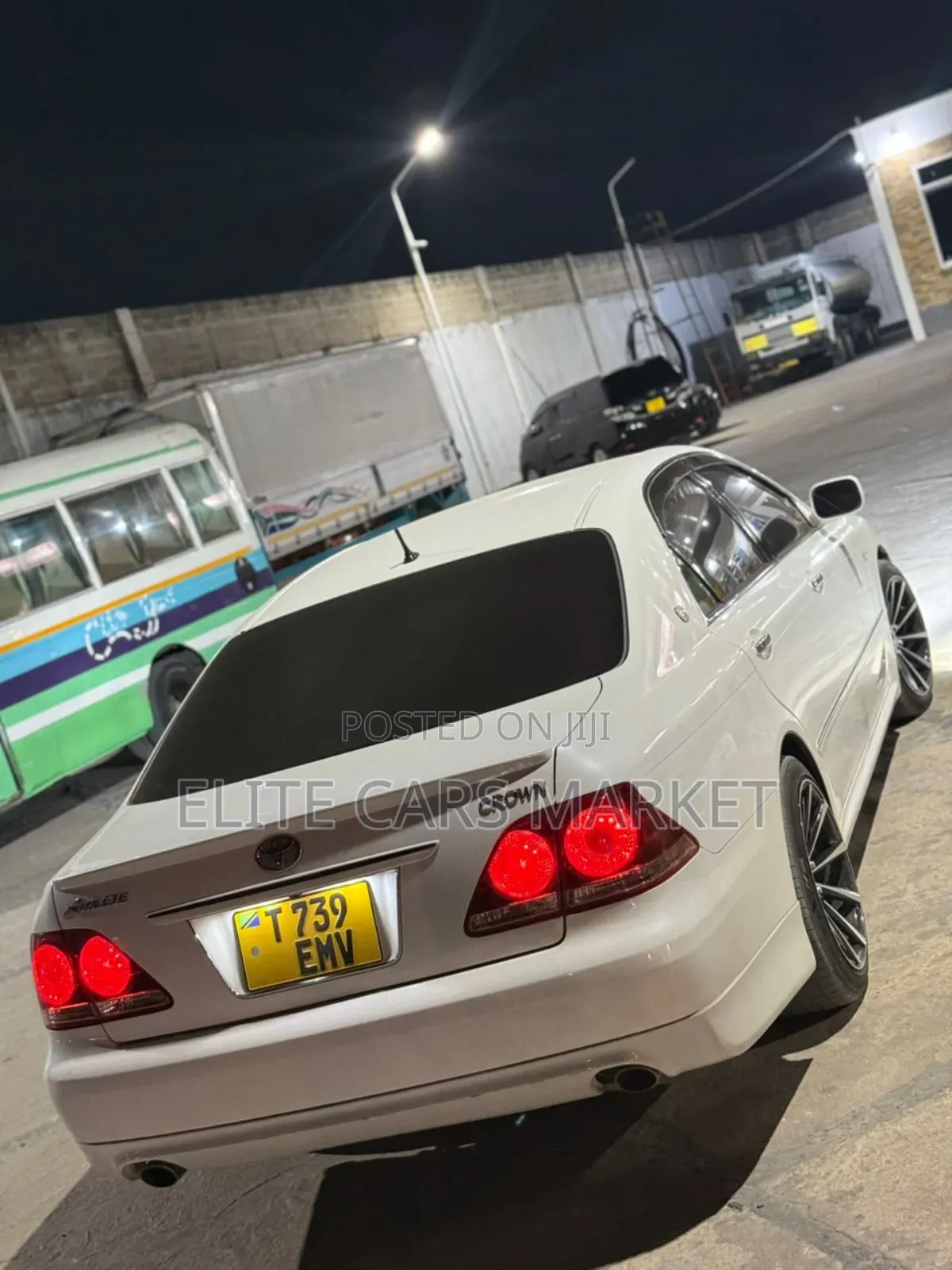 Toyota Crown 2007 White