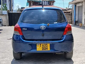 Toyota Vitz 2009 Blue