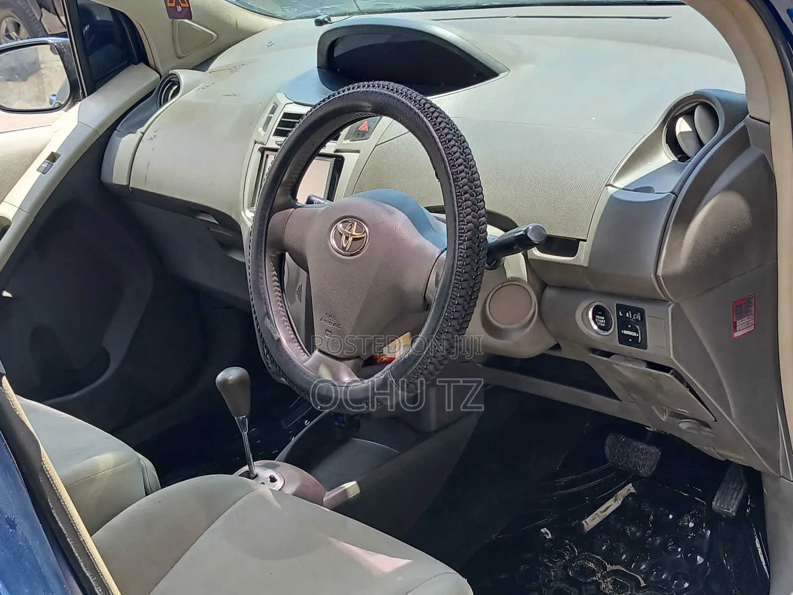 Toyota Vitz 2009 Blue