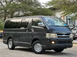 Toyota Quantum 2010 Black