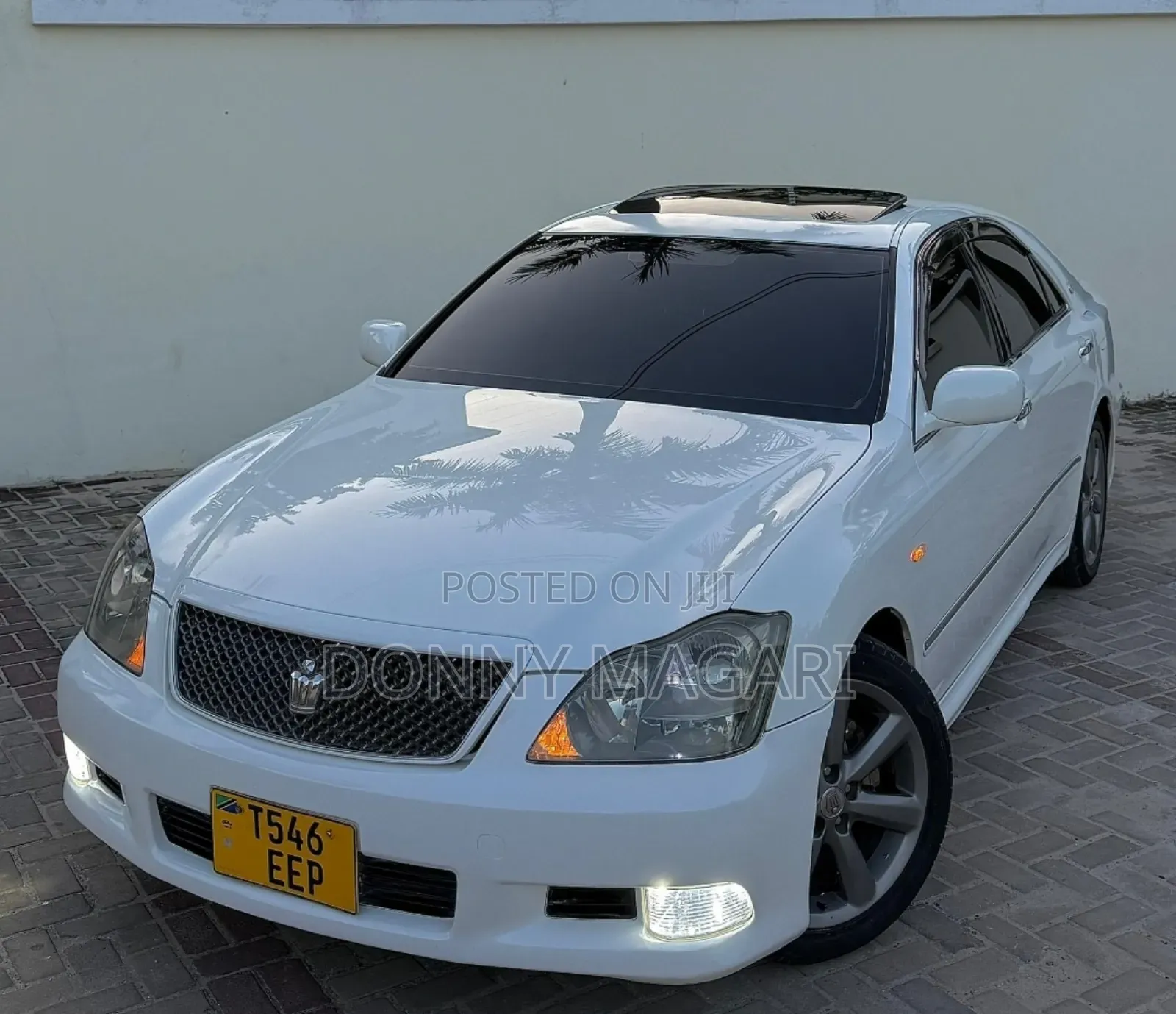 Toyota Crown 2006 White