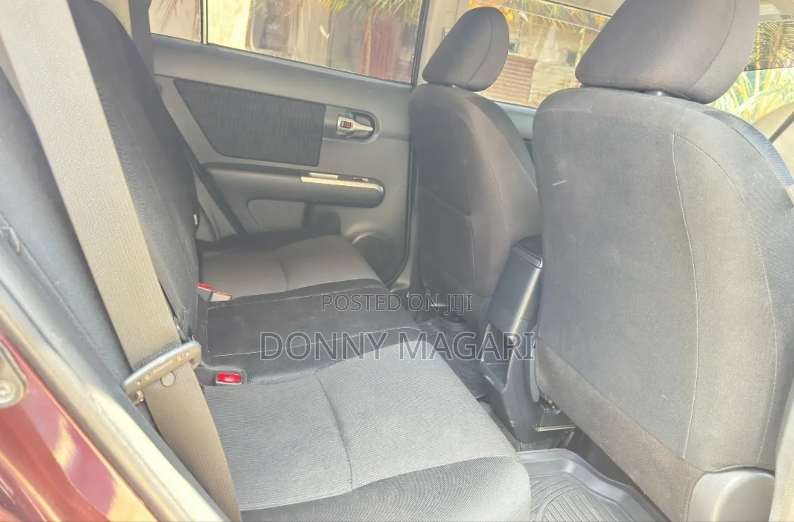 Toyota Corolla Rumion 2011 Maroon