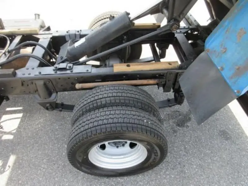 Mitsubish Canter Truck