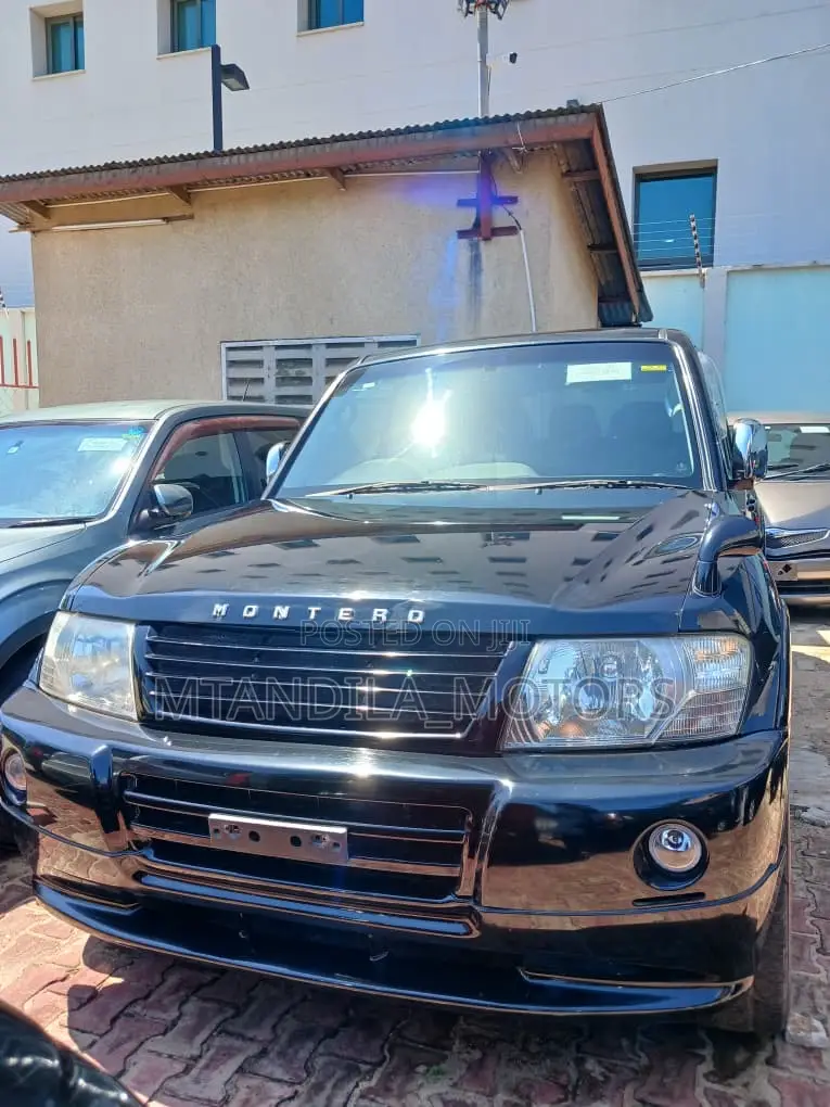 Mitsubishi Pajero 2.5 D Sport 2003 Black