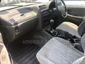 Suzuki Escudo 1999 Silver